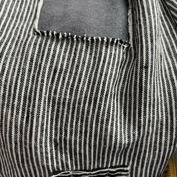 Paper Lace Patchwork - Black stripe linen - Picture 5 of 6